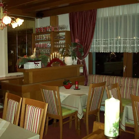 格赖因旅馆 3* 普范德斯