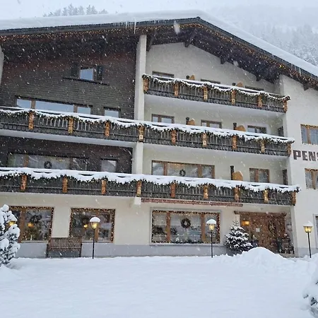 Grein ゲストハウス プフンツ