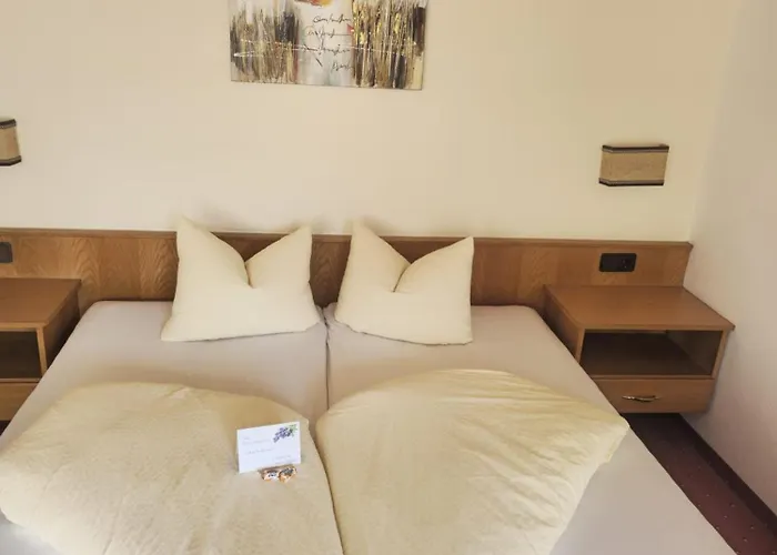 Grein ゲストハウス 3*