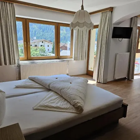 Guest house Grein 3*