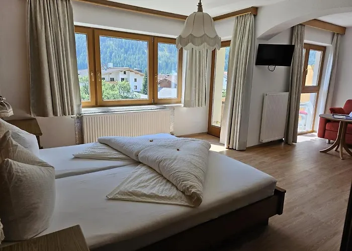 بيت ضيافة Grein 3*